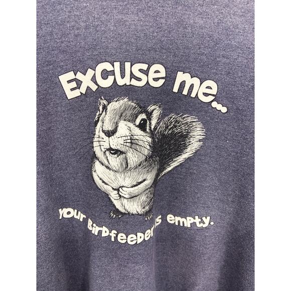 Vintage Excuse Me Your Bird Feeder is Empty Squirrel Sweatshirt Pullover M - Picture 2 of 6